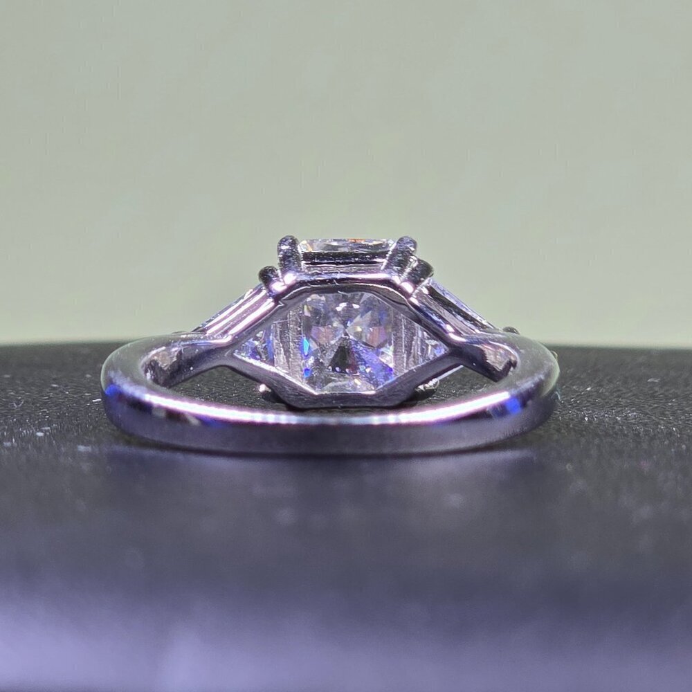2 ct Moissanite 925 Silver Ring Size‎ 7 - Picture 5 of 9